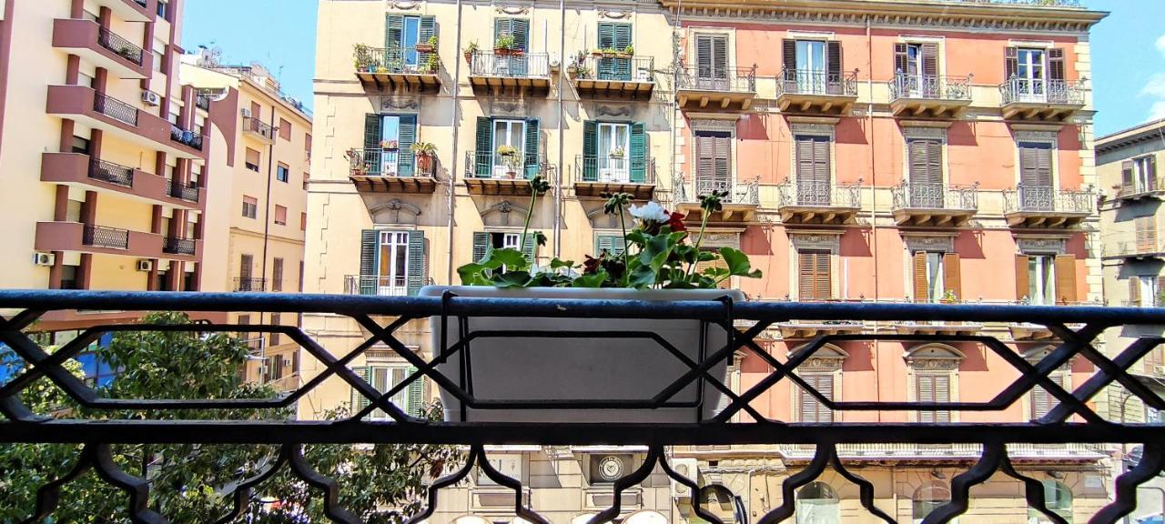 Hotel Politeamari Palermo Exterior foto